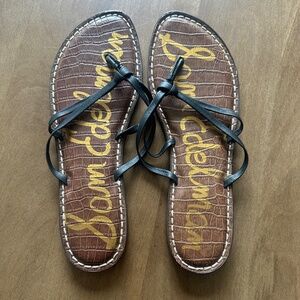 Sam Edelman sandals brown base and black straps.